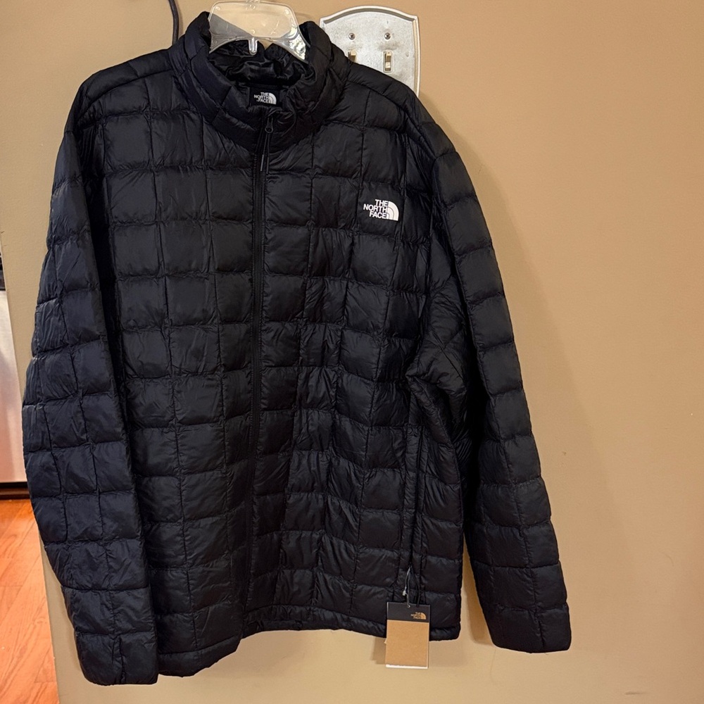 The North Face Men's Black Thermoball Puffer Jacket XXXL